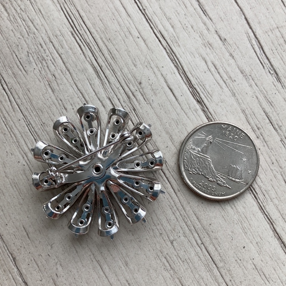 Brooch - Picture 4 of 5